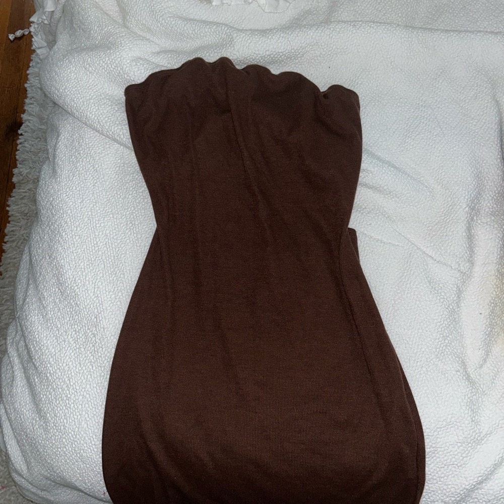 Brown strapless dress